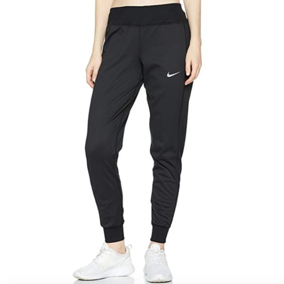 nike dri fit therma joggers